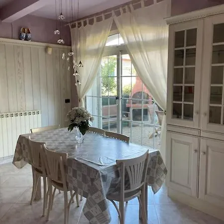 Bestagno Holiday home *